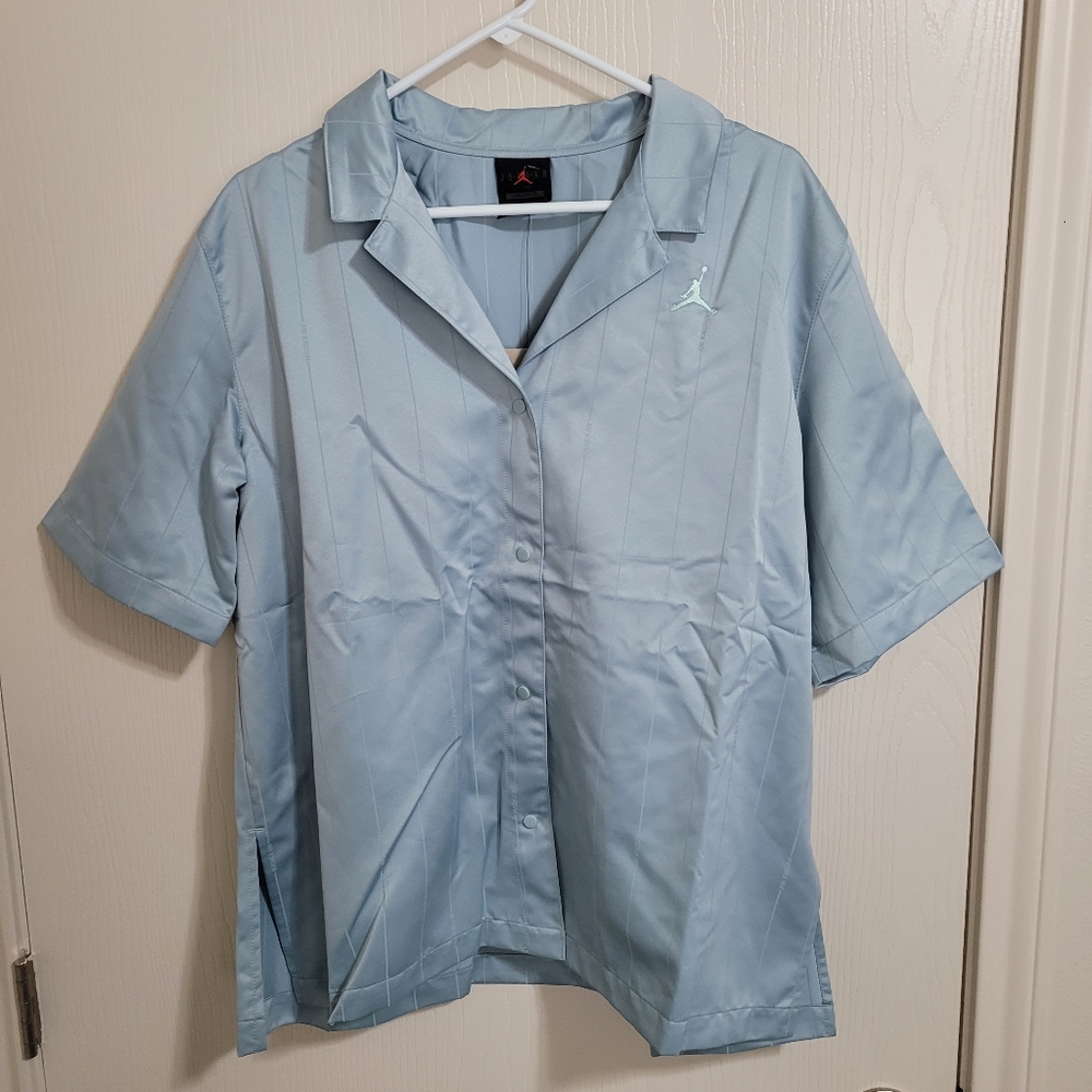 Women Nike athletic‎ blouse sz L new